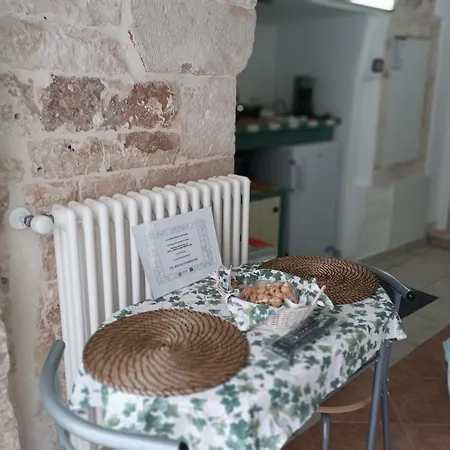 Apartment La Petite Maison De Sadel Castellana Grotte